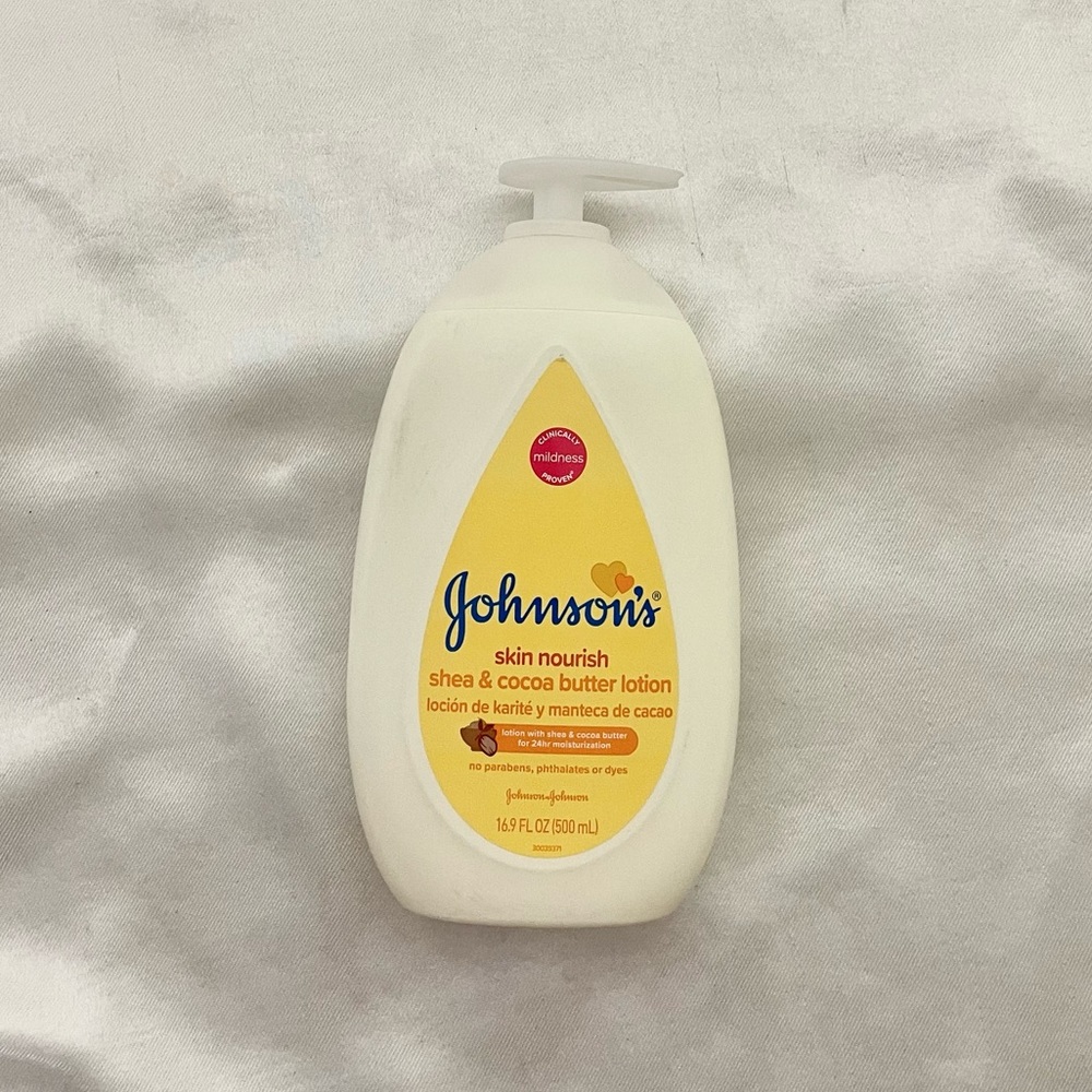 NEW Johnsons skin nourish shea and cocoa butter lotion kids 16,9oz